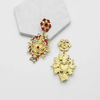 2017 Europos mados prabangių baroko raudona derliaus pareiškimą perlas kristalų prabanga moterų auskarai dovanos 370