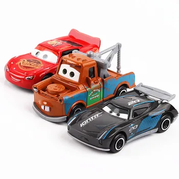 Disney 7Pcs/set Pixar Cars 3 Žaibas McQueen Jackson Audra Mater Sally Karaliaus 1:55 Diecast Metalo Lydinio Automobilių modeliai rinkinys