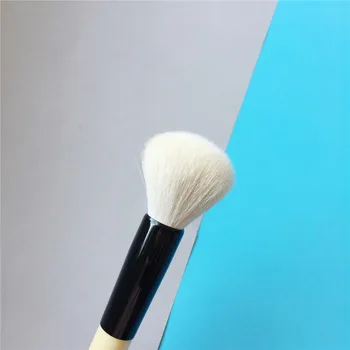 Medienos Rankena Face Blender Brush - daugiafunkcinė už Bronzer Blush Milteliai Shimme Plytų Grožio Makiažo Teptuku Maišymo Įrankis