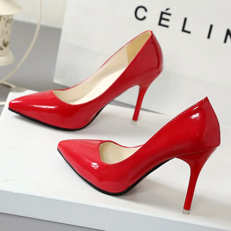 2021 m. Pavasarį, Rudenį pažymėjo tne lakinės odos raudona vestuvių batai ponios seklių burną stiletto kulniukai moterų Zapatos Mujer