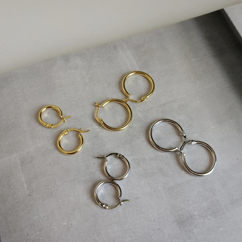 LouLeur 925 sterlingas sidabro geometrinis ažūrinės figūrinių blizgus, apvalus ratas Hoopas auskarai, paprasto dizaino auskarai moterims žavesio papuošalai