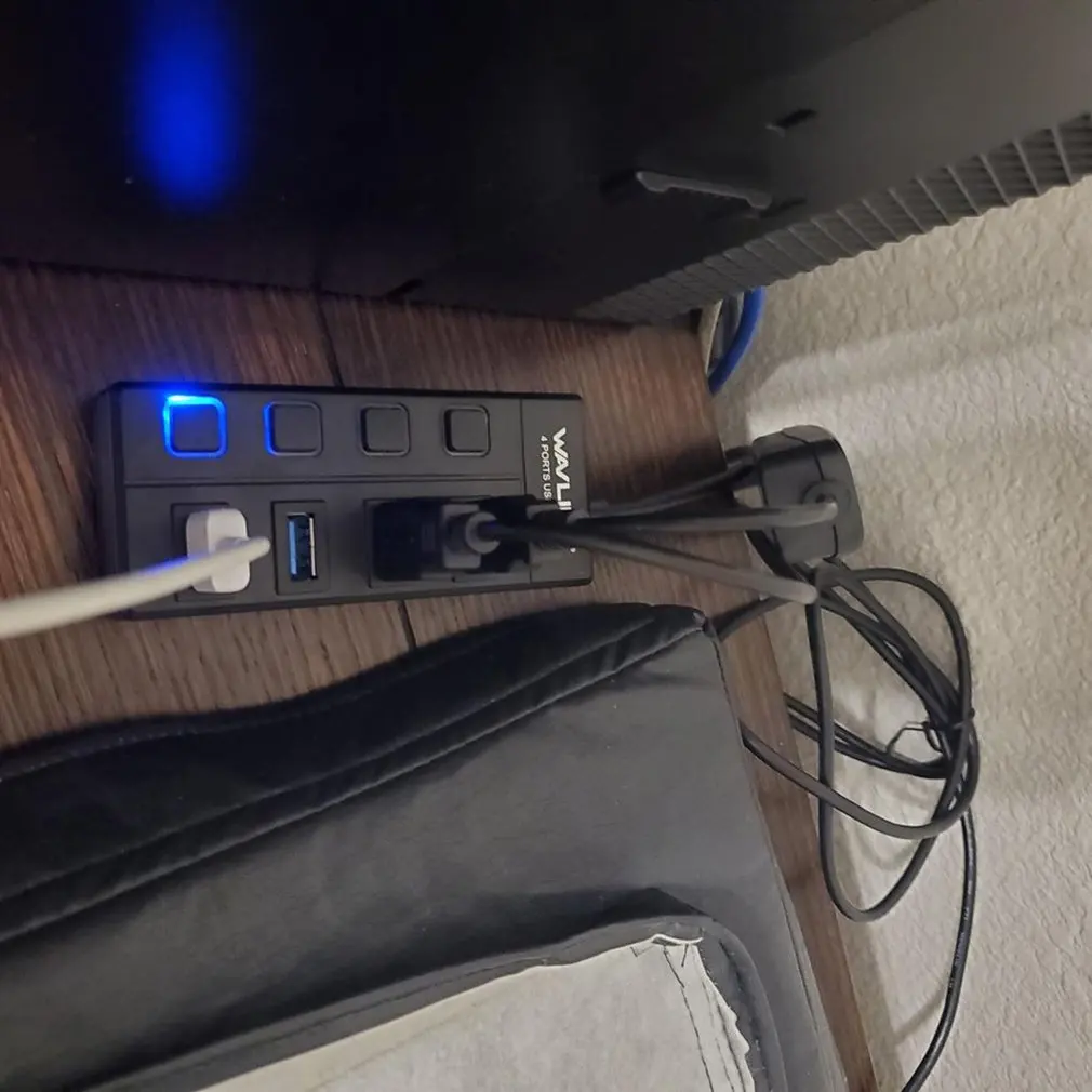 USB 3.0 Splitter 4 Port HUB Su pagrindiniu Jungikliu, Itin Didelės Spartos Duomenų Perdavimo 4 Port HUB Juoda Be Maitinimo