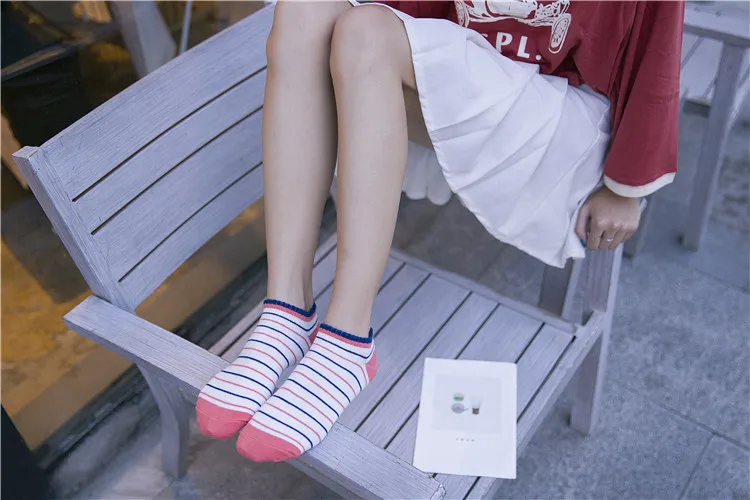 Mažas šviežių dryžuotas medvilnės kojinės Spalvos juostelės moterų kojinės Aukštos kokybės mergina kojinės