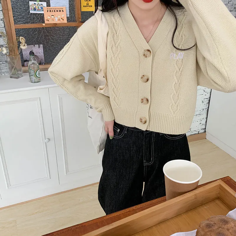 3 spalvų 2020 korėjos stiliaus rudenį V kaklo megztiniai megztinis moterų laišką siuvinėjimo outwear moteriški paltai (X1535)