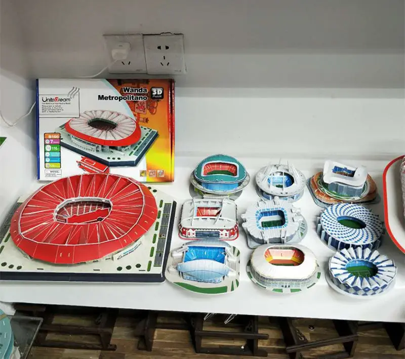 [Juokingi] Jungtinė Karalystė Stamford Bridge UK RU Konkurencijos Futbolo Žaidimas Stadiumsbuilding modelis žaislas vaikams, vaikui, dovana originali dėžutė