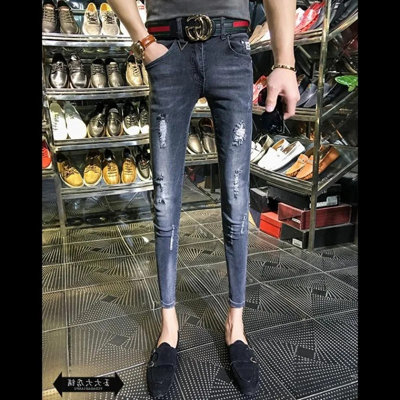Didmeninė 2020 m. Pavasario vasaros liesas džinsus vyrams sekti strentch kaubojus paaugliai naujas vyrų socialinės dvasia vaikinas kojų pieštuku džinsai vyrams