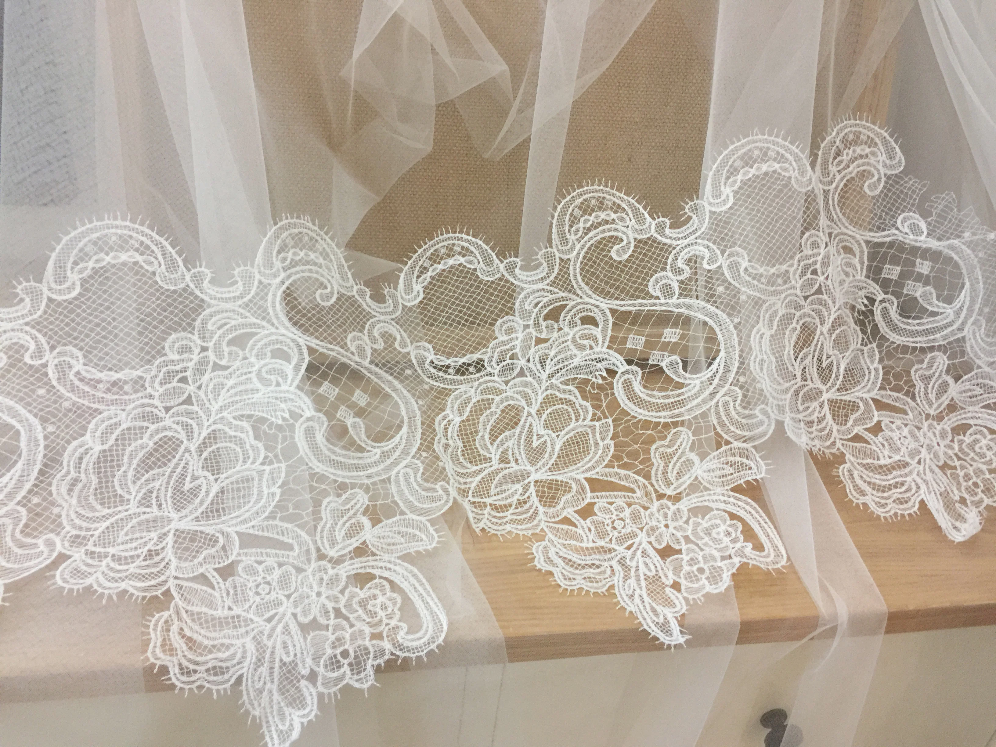 2 metrų Kokybės Off baltu nuotakos šydu siuvinėjimo nėrinių audinio apdaila, vestuvių šydas, bodices nėrinių 28cm pločio