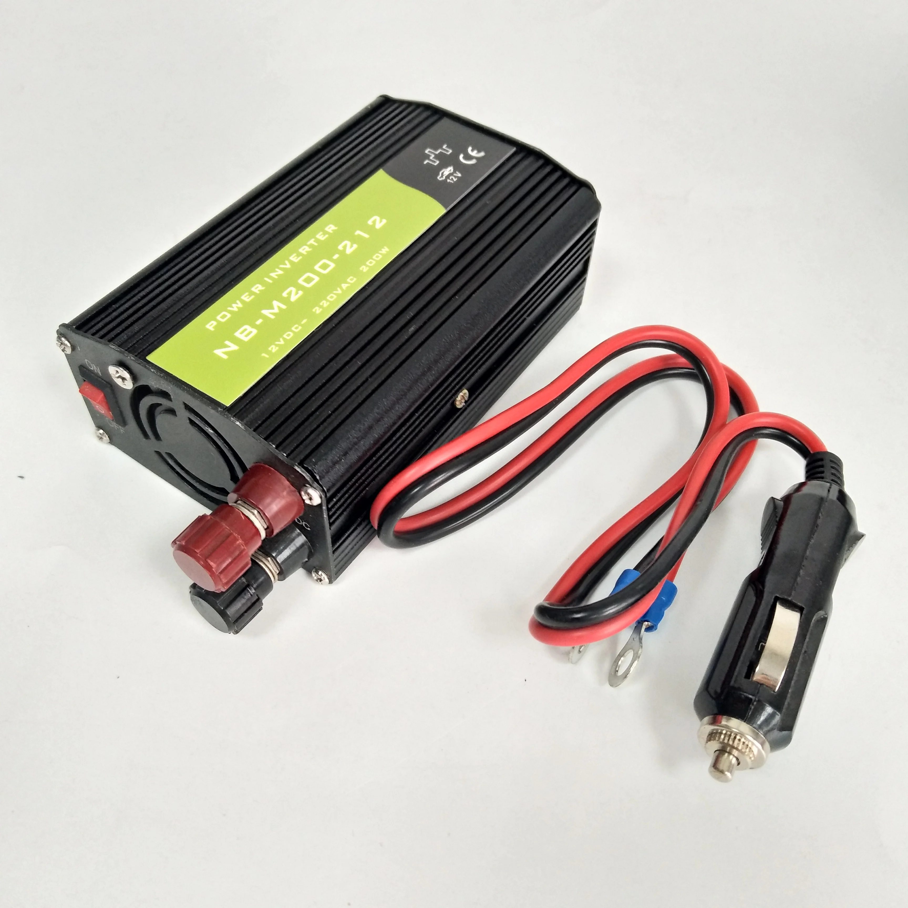 CE RoHS Modifikuotų Sinusinės Bangos Išvestis, USB, DC 12V 24V AC 110V, 220V, Car Power Inverter 200W