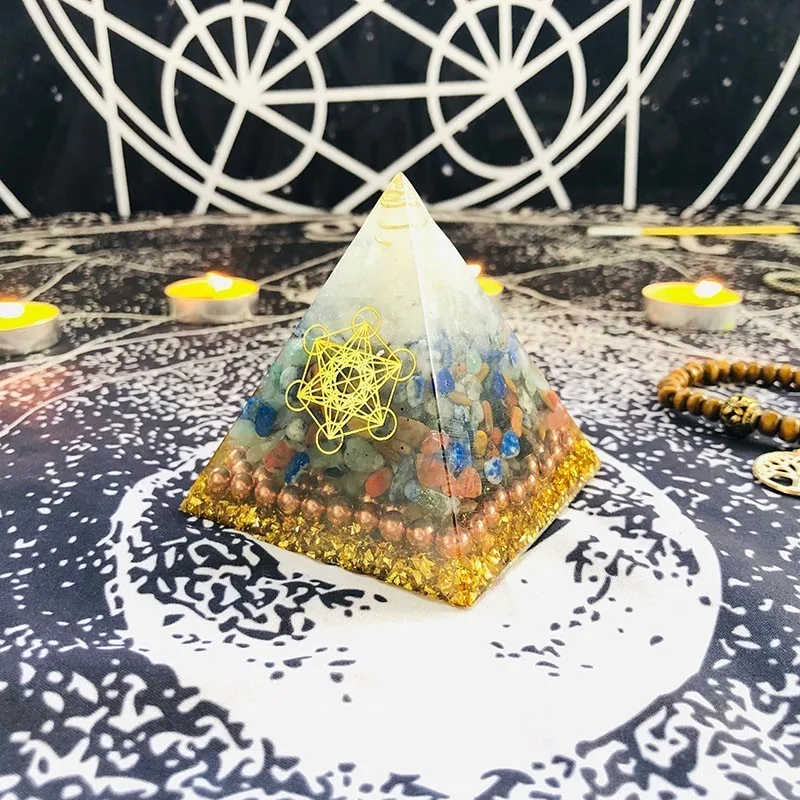 AURAREIKI Orgonite Piramidės Raziel Sahasrara Čakra Natūralus Baltas Kristalų Spalva Crystal Resin Piramidės Amatų Simbolizuoja Gražus