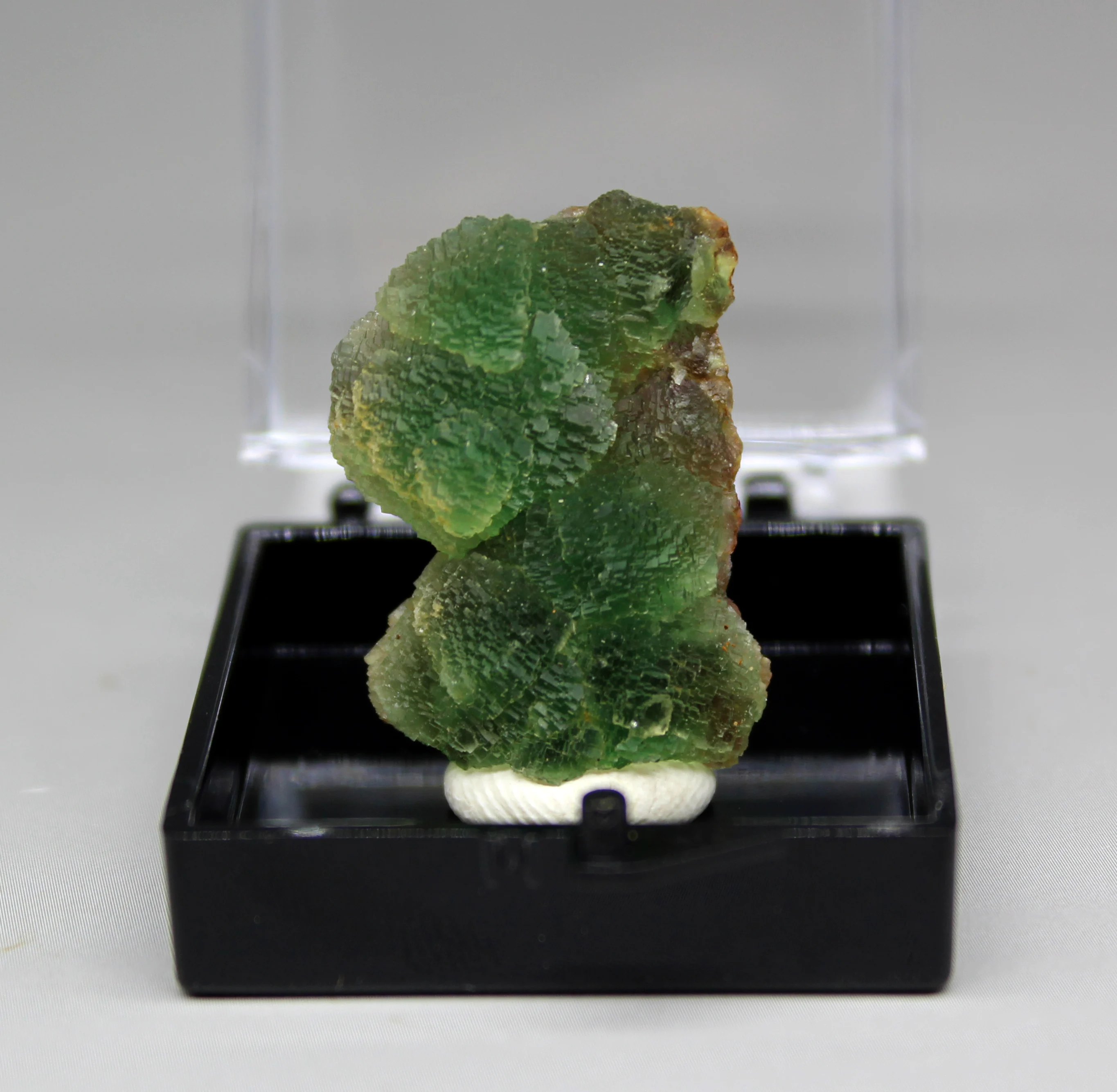 Naujas produktas！ Natūralus retas Sustiprino sferiniai žalia Fluorito mineralinių egzempliorių Akmenys ir kristalai dėžutės dydis 3.4 cm.