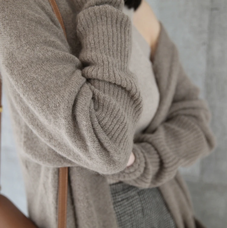 Naujų 2020 m. Rudens Žiemos Minimalistinio vientisos Spalvos Atsitiktinis Ilgi susagstomi megztiniai korėjos Stiliaus Madingi moteriški Megztiniai