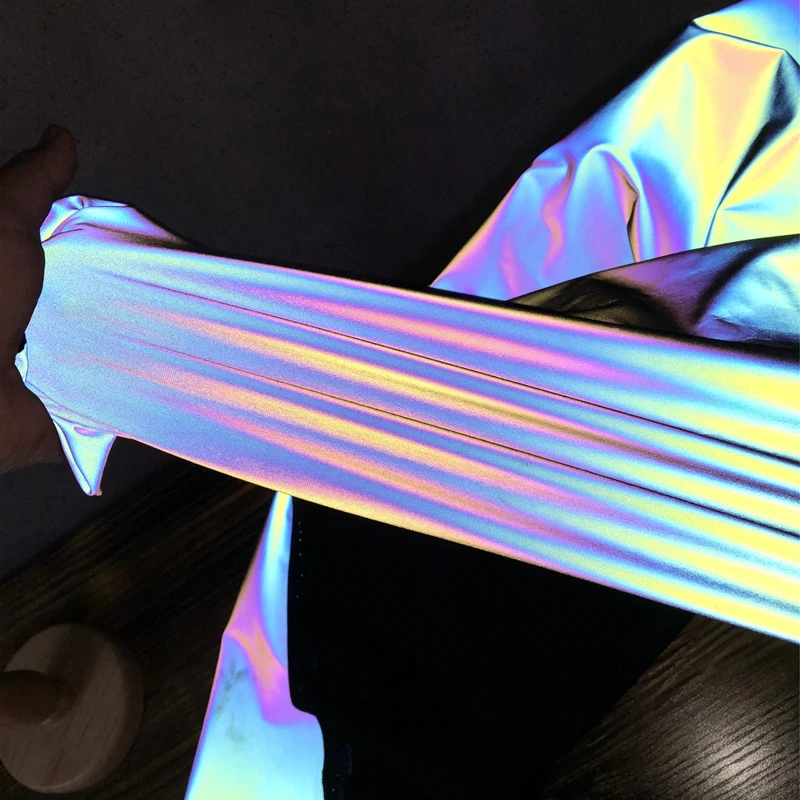 Didelio grynumo spalvinga vaivorykštė atspindintis audinys Mados drabužių Švarkelis Dizaineris audinio ateities technologijos Spalvinga šviesos