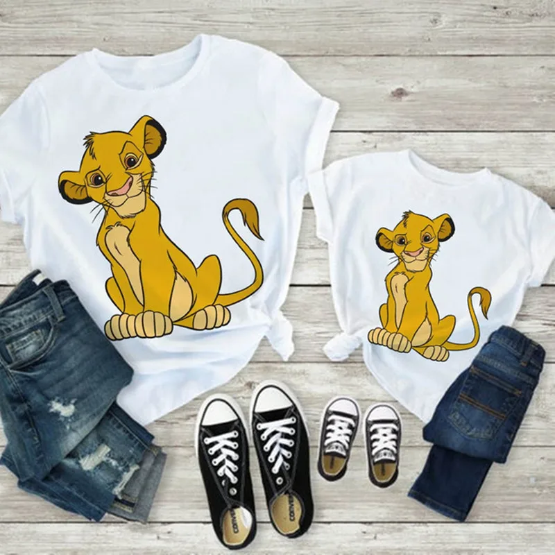 Disney nauja šeimos apranga Liūtas Karalius print T-shirt mama ir mano drabužius tėtis, sūnus viršuje atsitiktinis visas rungtynes, trumparankoviai Simba T-shirt