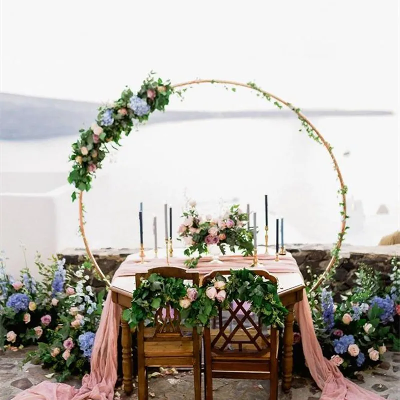 Pritaikyti naujas geležies vestuvių rekvizitai gimtadienio lentynos fone apdaila arkos turas gėlių durų
