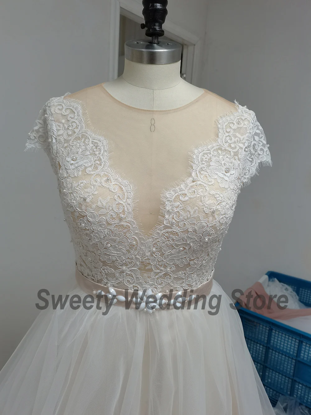 Elegantiškas Nėrinių Vestuvių Suknelė, Vestidos de novia 2020 Linijos Nuotakos Suknelė su V-Kaklo trumpomis Rankovėmis Aplikacijos Tiulio Vestuvių Suknelės