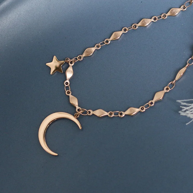 Gražus Žvaigždėtas Crescent Moon Penkerių-Pažymėjo Žvaigždutė Diamond Blizgučiai Karoliai Choker Clavicle Grandinės Titano Plieno Rose Gold