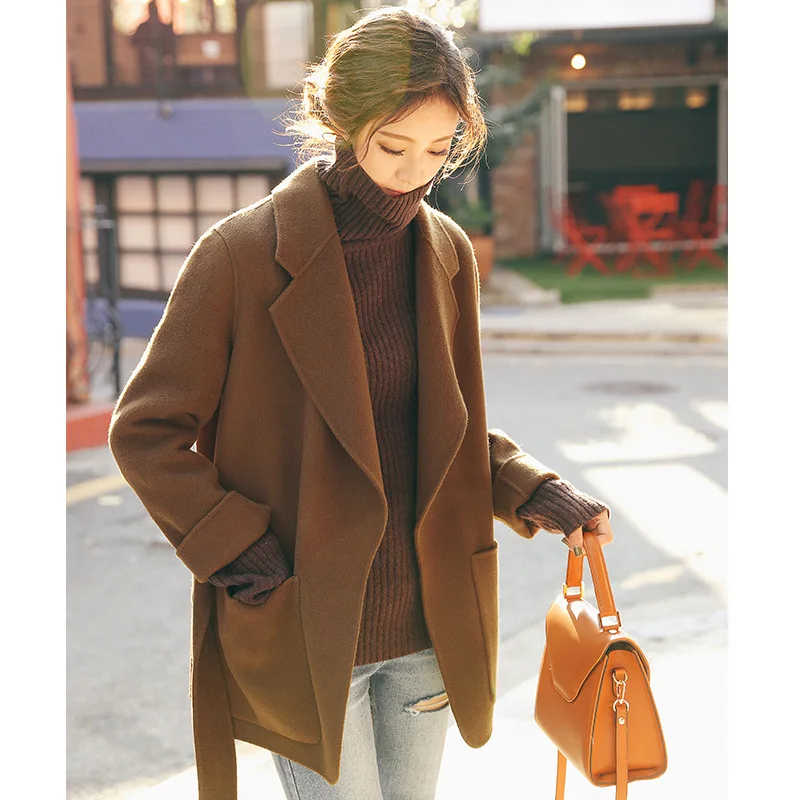 Atkarpoje du kartus susidūrė su vilnos visą vilnos paltą moteris 2019 m. rudenį, žiemą naujas korėjiečių dukart susidūrė su vilnonis paltas