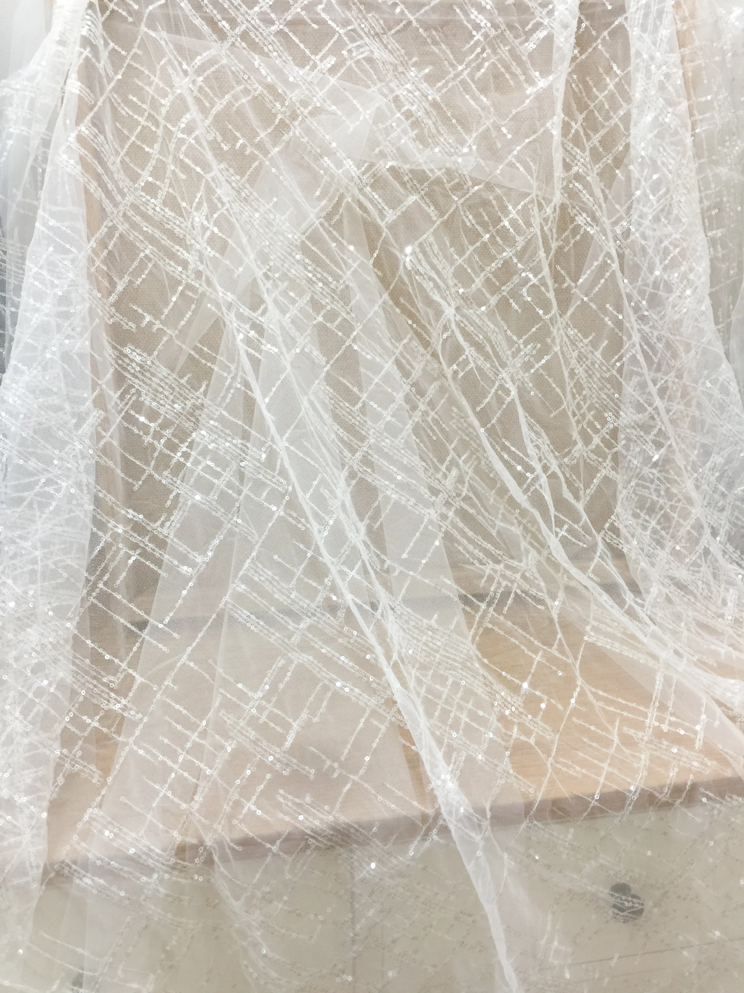1 Kiemas, Aišku, China Geometrinis Akių Nėrinių Audinys su Tinkleliu, Vestuvių Suknelė Vestuvių Suknelė Suknelė 140cm pločio Off White