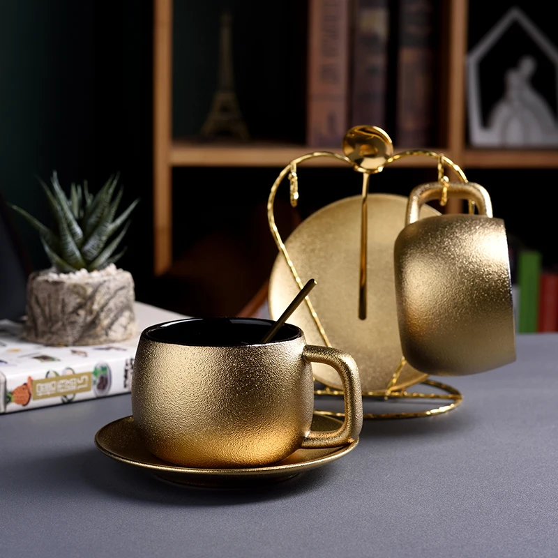 Dubajaus Prabanga Aukso Kavos Puodeliai Lėkštė Rinkiniai Tauriųjų Aukso Keramikos Matinio Popietę Teacup Espresso Puodelis Tazas Puodelio Nemokamai Šaukštelis