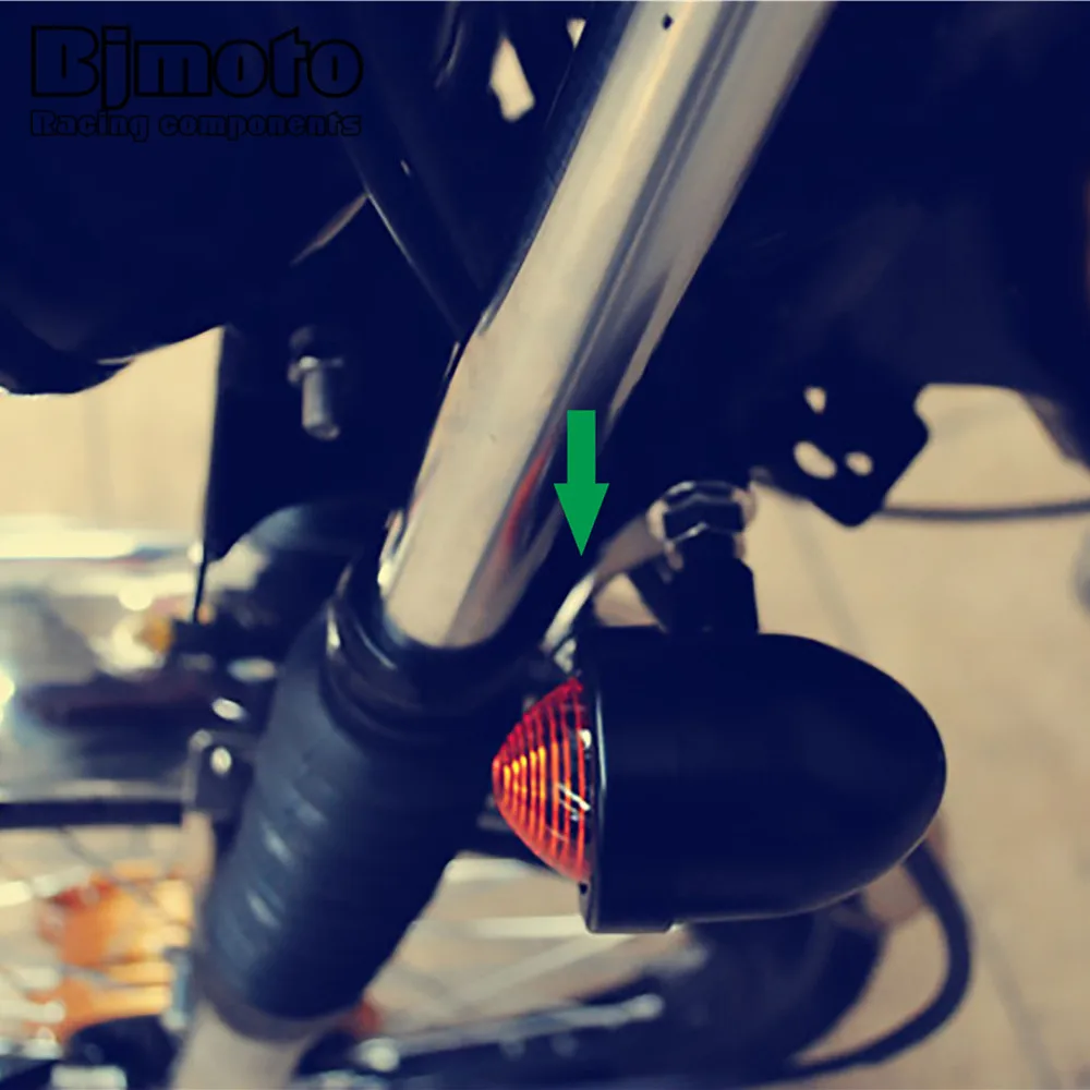 BJMOTO Universalus Pora M10 Motociklo Posūkio Signalo Lemputė Sėdynių Atramos adapteris tvirtinimo Cafe Racer Rodyklių lempos Laikiklis padas