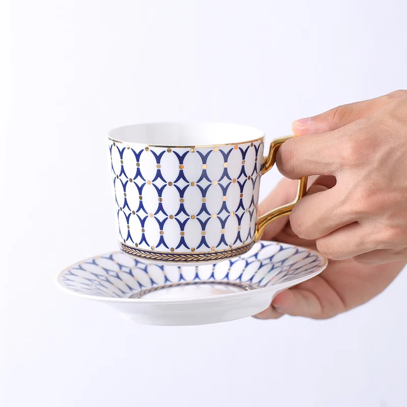 Britų Kaulų Kinija Kavos Puodelio Rinkinys Su Šaukštu High-end Paprasta Keramikos Popietę Arbatos Puodelis Ir Lėkštelė Rinkiniai Esspresso kavos Puodeliai