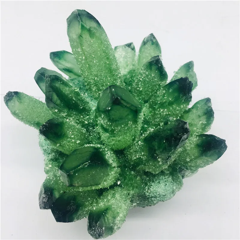 500-600g natūralių kristalų žalia graži liepsna halo kvarco kristalo klasterio pavyzdys