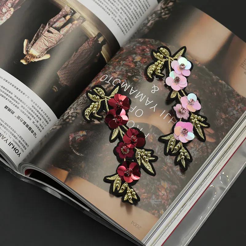 Raudona Gėlė, Granulių China Pleistras Siuvinėtos Emblemos Lipdukas ant Drabužių, Dekoratyvinės Suknelę Siūti Aplikacijos Lopai Drabužiai Moterims