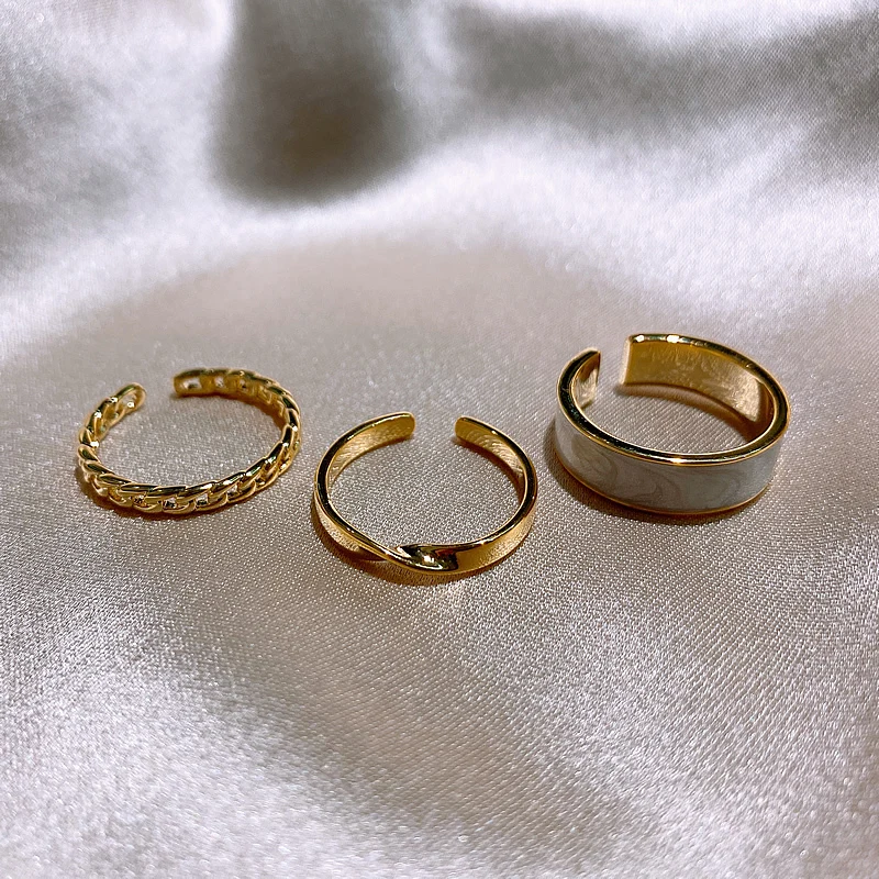 Bižuterijos paprasta lydinio, aukso žiedas korėjos versiją, kasdien laukinių trijų dalių baltos spalvos, krentančio moterų žiedas